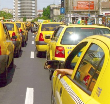 Taximetriştii acuză: Se încalcă legea transportului public